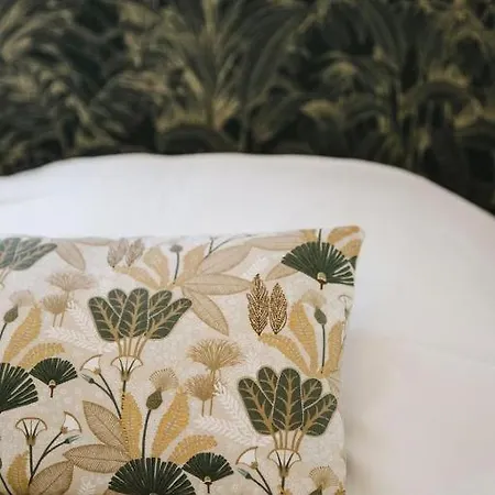 La Moderne, Parking Gratuit Au Centre De - Sas Lares *