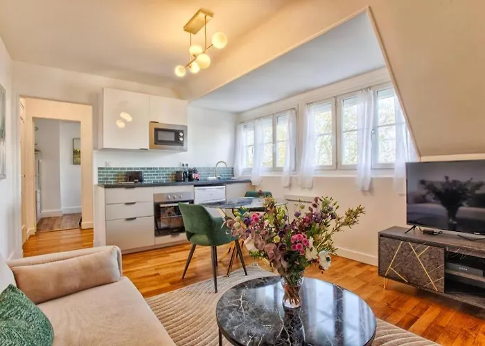 Apartment La Moderne, Parking Gratuit Au Centre De - Sas Lares *